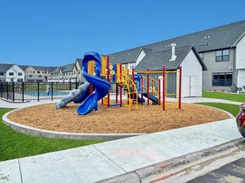 the preserve at ballantyne commons playground with slides