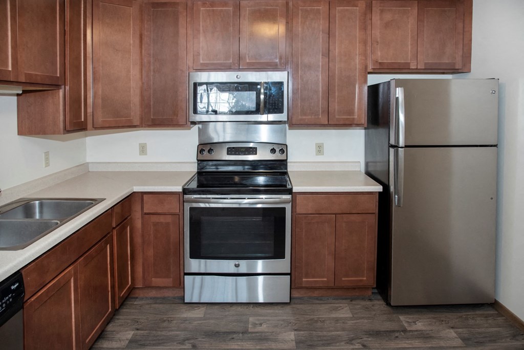 Fully equipped kitchen with over the range microwave