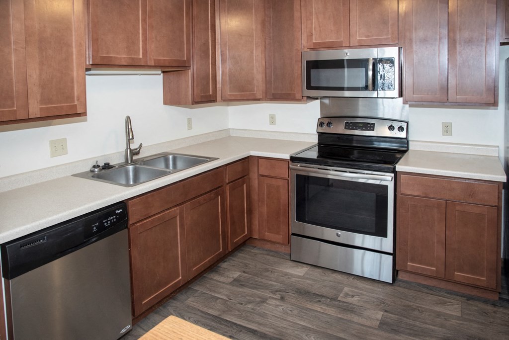 Upgraded kitchens with stainless steel appliances
