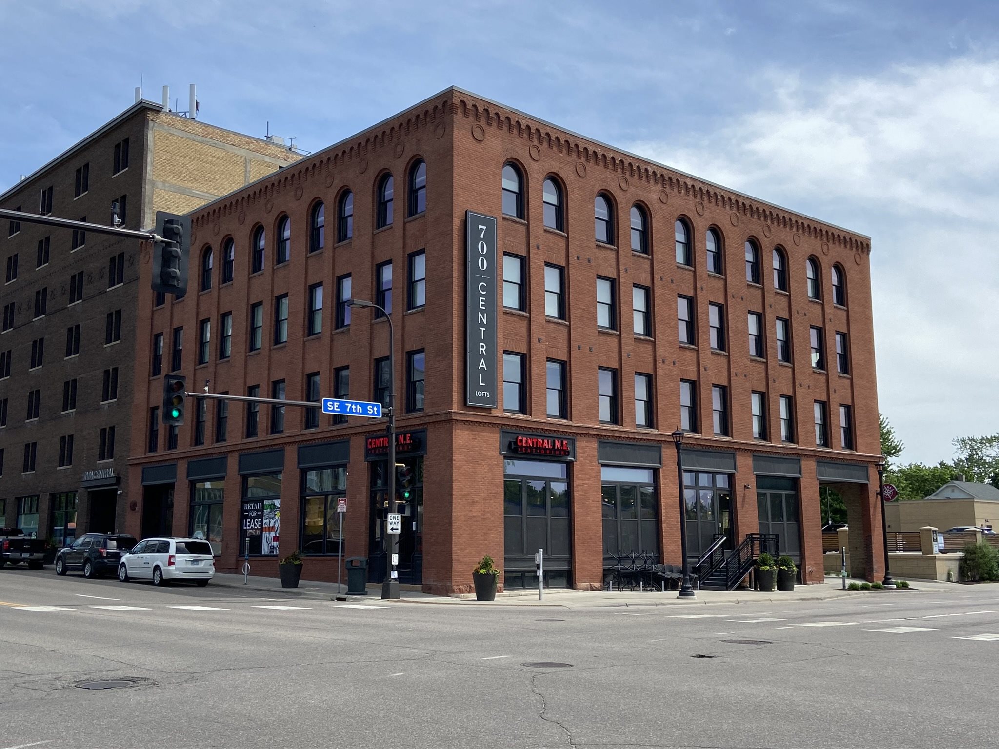 Marcy Holmes Apartments 700 Central Apartments