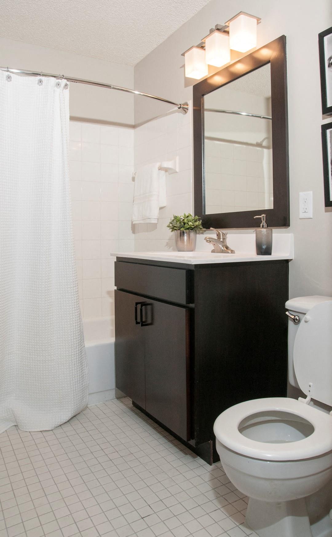 Garden Tub at Eden Glen, Eden Prairie
