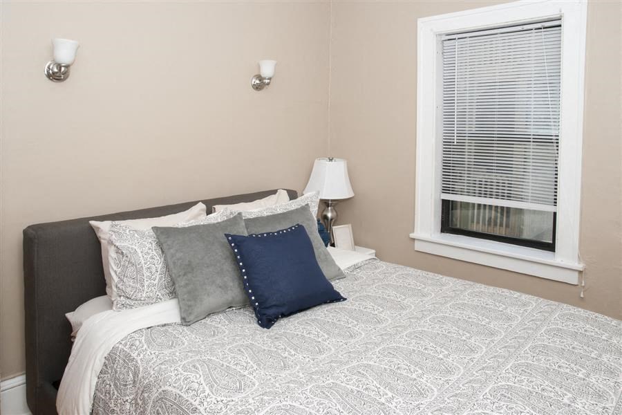 The Breton Apartments, 725 7th Street SE, Minneapolis, MN RentCafe