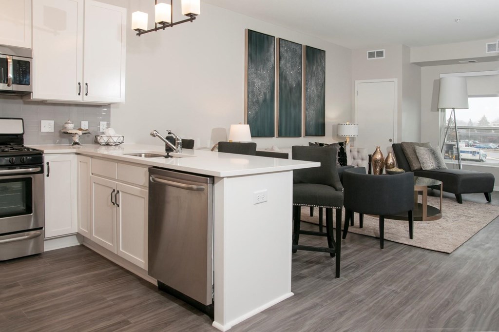 Modern Eat-in Kitchens at Residences at 1700, Minnetonka, 55305