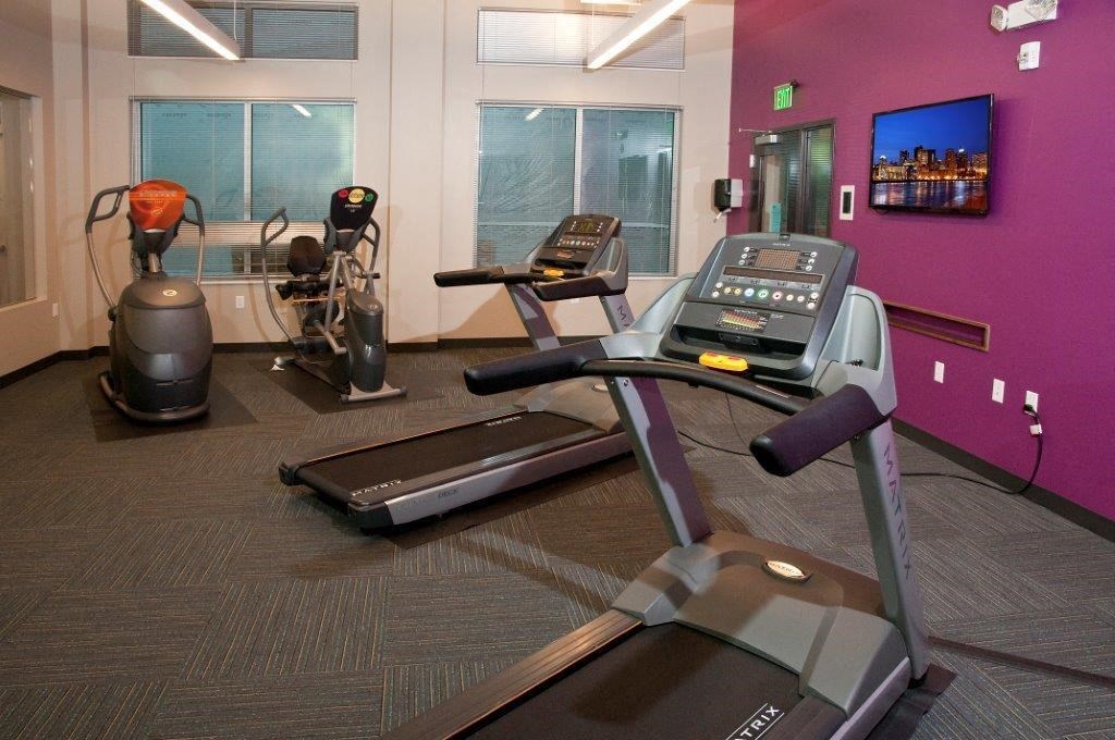 Fitness Club with TV at Shoreview Grand, Shoreview