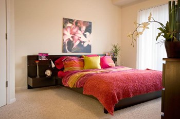 Large Master Bedrooms at Urban Park Apartments, Minnesota