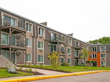Exterior view Exterior view at Terra Pointe Apartments, Saint Paul, MN, 55119 - Photo Gallery 3