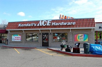 Hardware Neighborhood shops Property Image