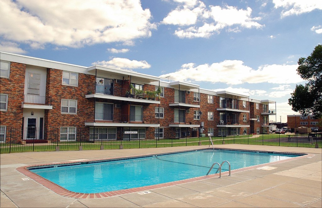 Pool View at Point of America Apartments, Brooklyn Park, MN 55443