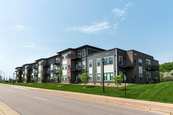 shady oak crossing minnetonka, mn exterior - Photo Gallery 2