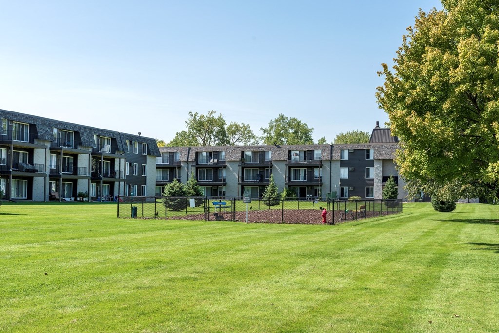 Paw Park at Shoreview Grand, Shoreview, Minnesota
