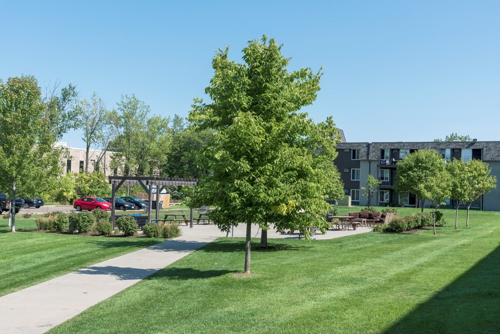 Green Outdoor at Shoreview Grand, Shoreview, Minnesota