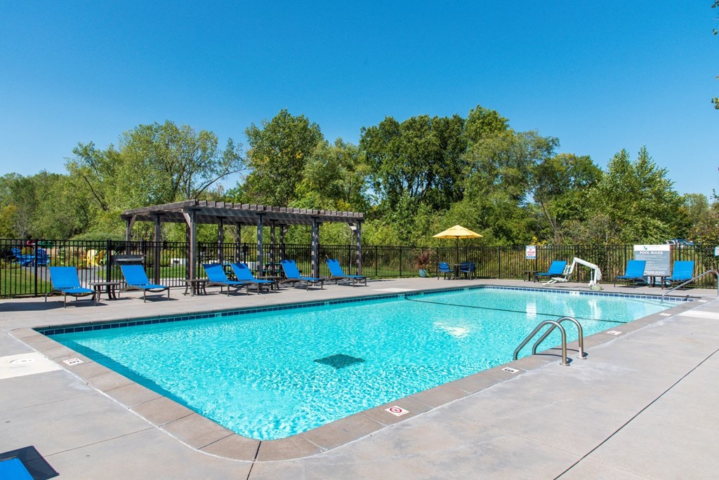 Swimming Pool at Shorview Grand best apartments in Shoreview MN