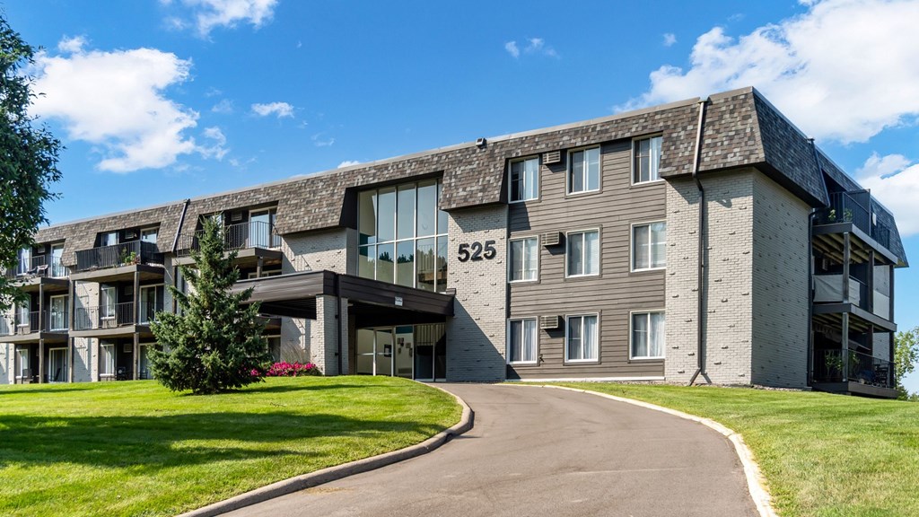 A modern building with the number 525 on it.