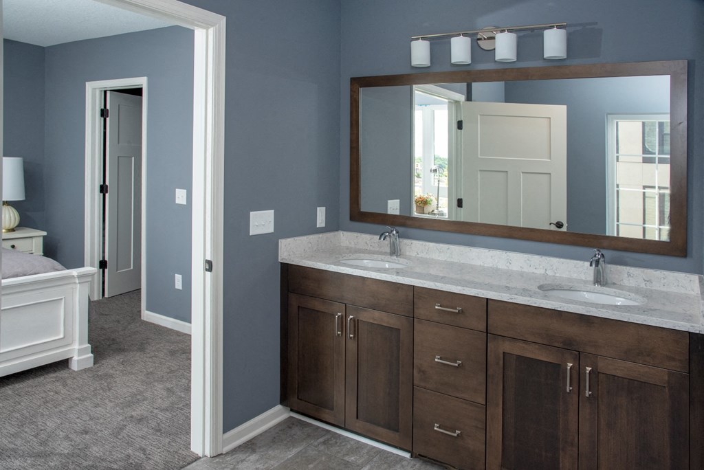 Upgraded Bathroom Fixtures at The McMillan, Shoreview, Minnesota