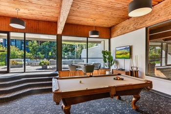 5200 W 102nd Street Studio-3 Beds Apartment for Rent - Photo Gallery 4
