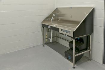 Dog Wash Center at The Arlow on Kellogg, St Paul, 55102