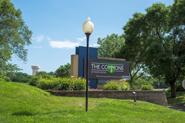 Courtyard with Green Space at The Commons of Inver Grove, Inver Grove Heights
