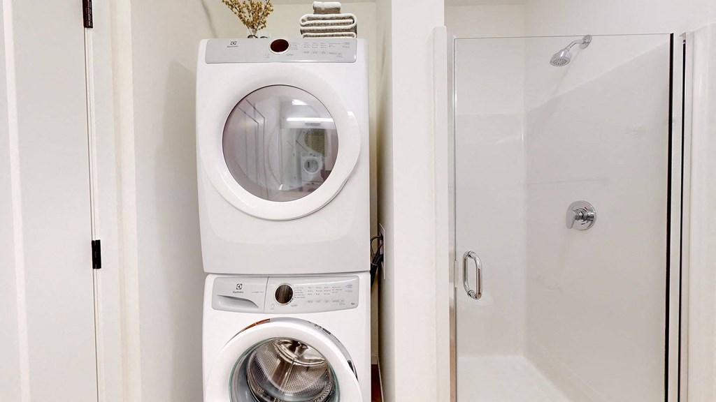 Washer Dryer In Unit at The Hill Apartments, Saint Paul, Minnesota