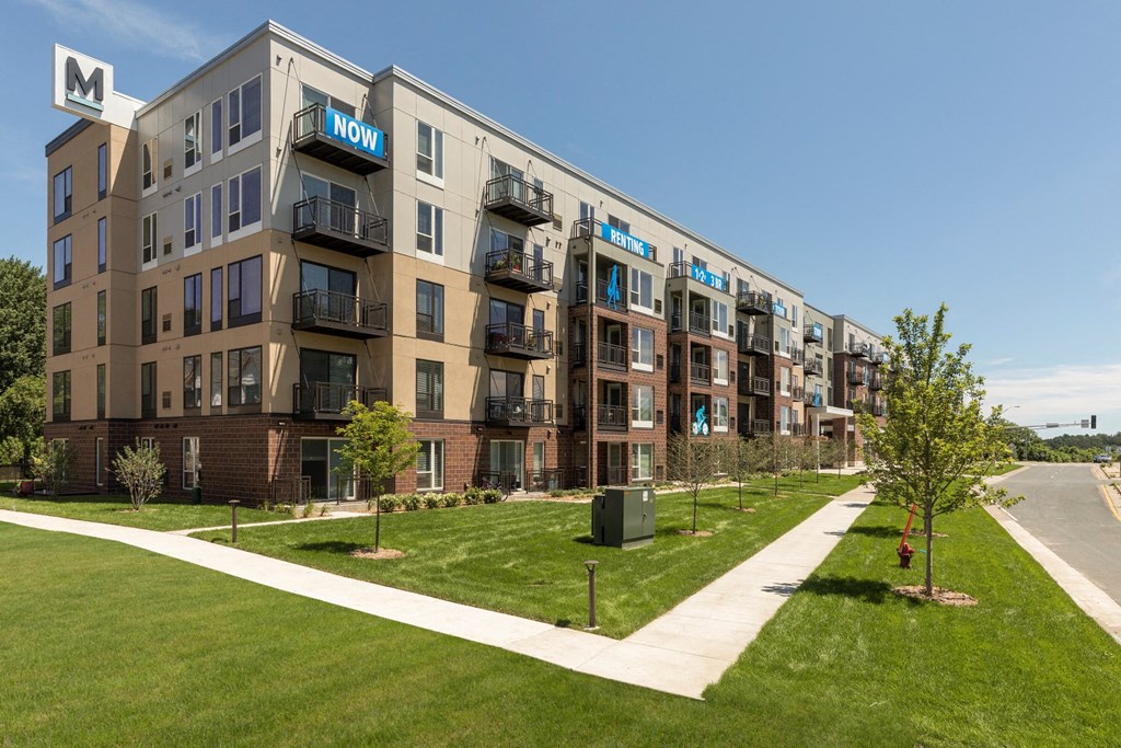 The McMillan Shoreview Exterior