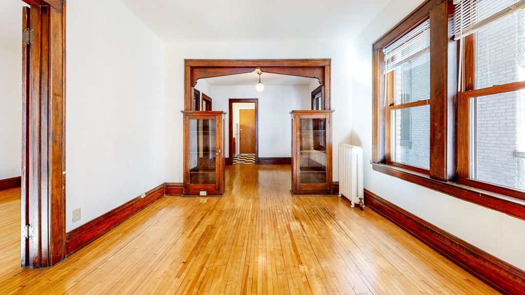 Open-Concept Living at The Park Apartments in Minnesota, 55403