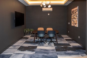 The Redwell North Loop conference room - Photo Gallery 4