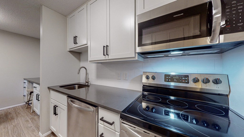 Electric Range In Kitchen at The Tarnhill, Minnesota