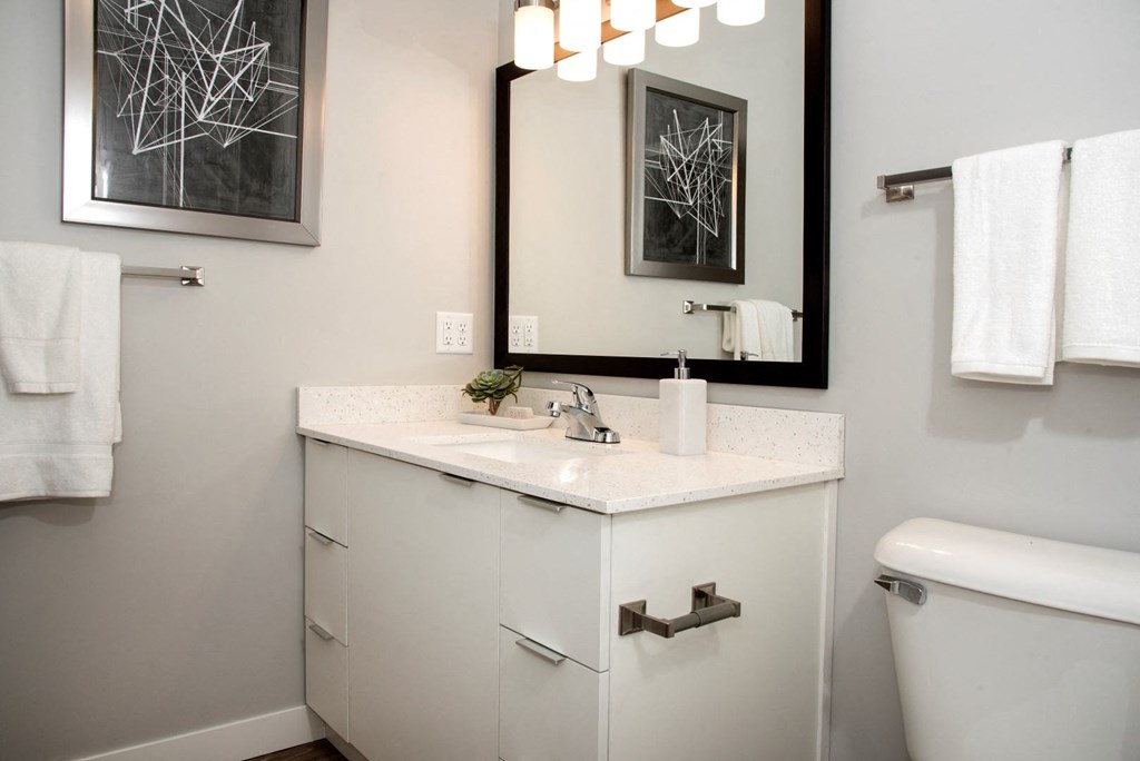 UPII foley alcove floor plan - bath at Urban Park I and II Apartments, St Louis Park