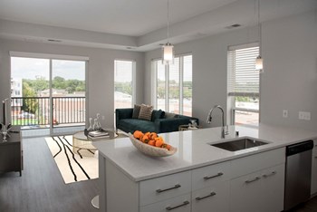 Joel 1 bedroom, kitchen bar for seating and living room area - Photo Gallery 3