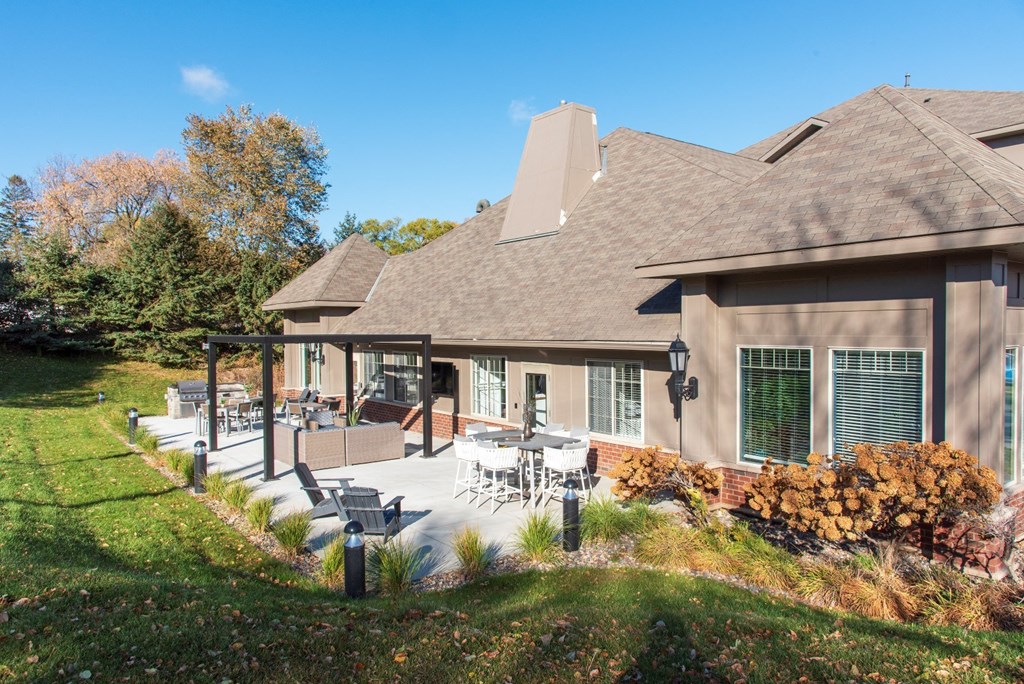 Patio and Outdoor Grill  at Waterstone Place in Minnetonka, MN 55305