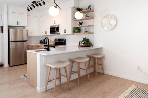Fitted Kitchen With Island Dining at CityLine Apartments, Minneapolis, 55406