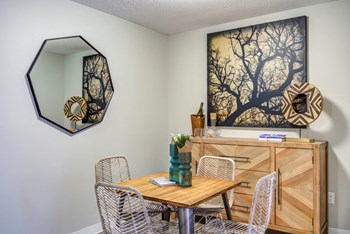 Dining Area at Audenn Apartments, Bloomington, MN, 55438 - Photo Gallery 12