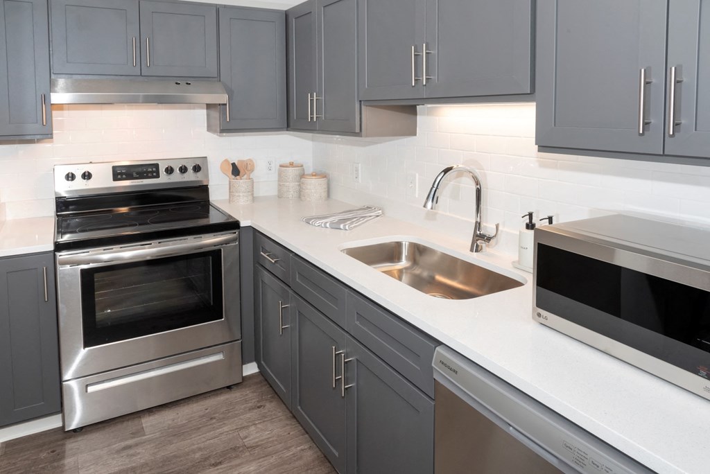 Kitchen Appliances at Audenn Apartments, Minnesota