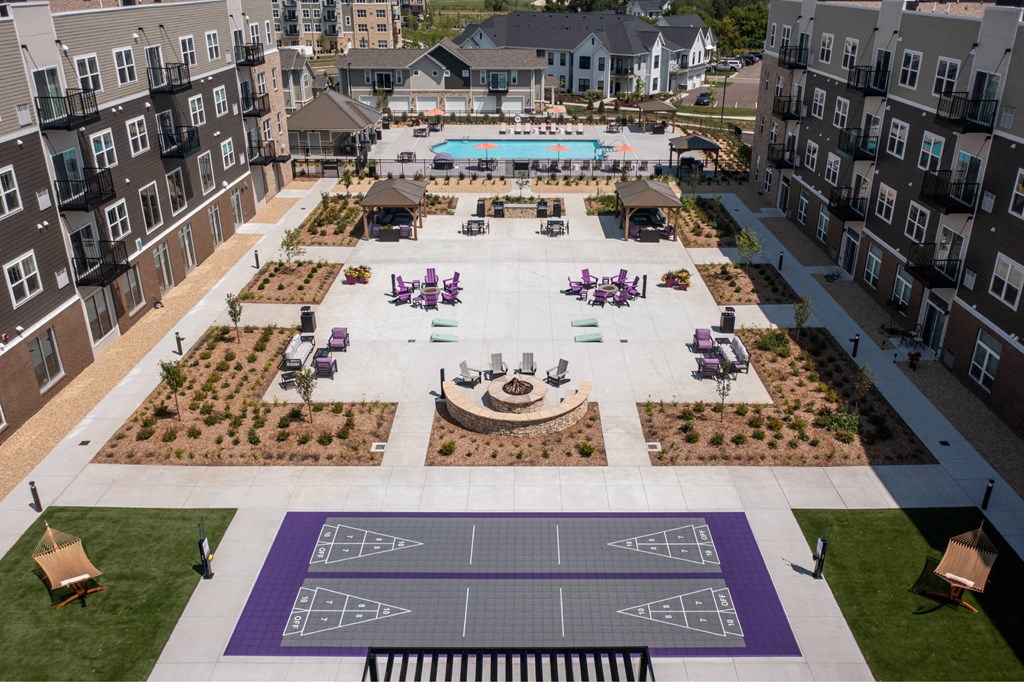 Aerial Courtyard View at The Edison at Woodbury, Woodbury Minnesota