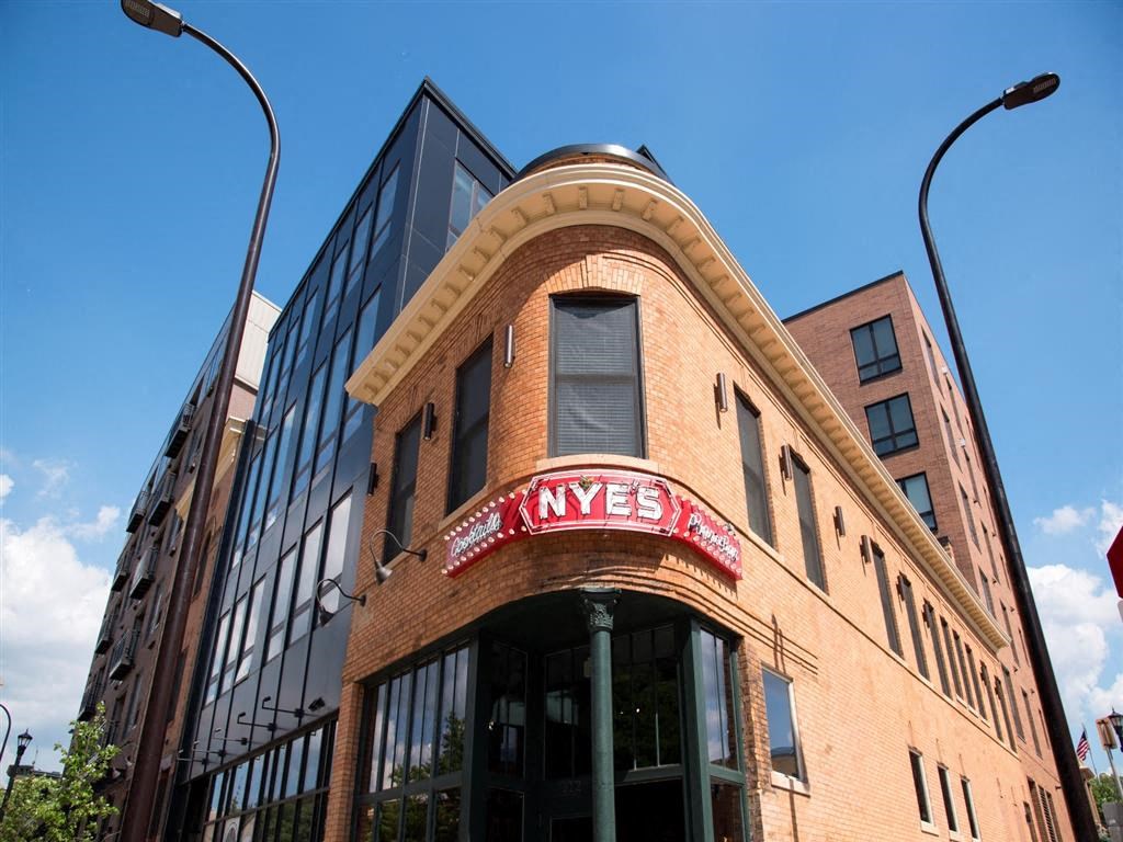 Nyes restaurant at The M on Hennepin, Minneapolis