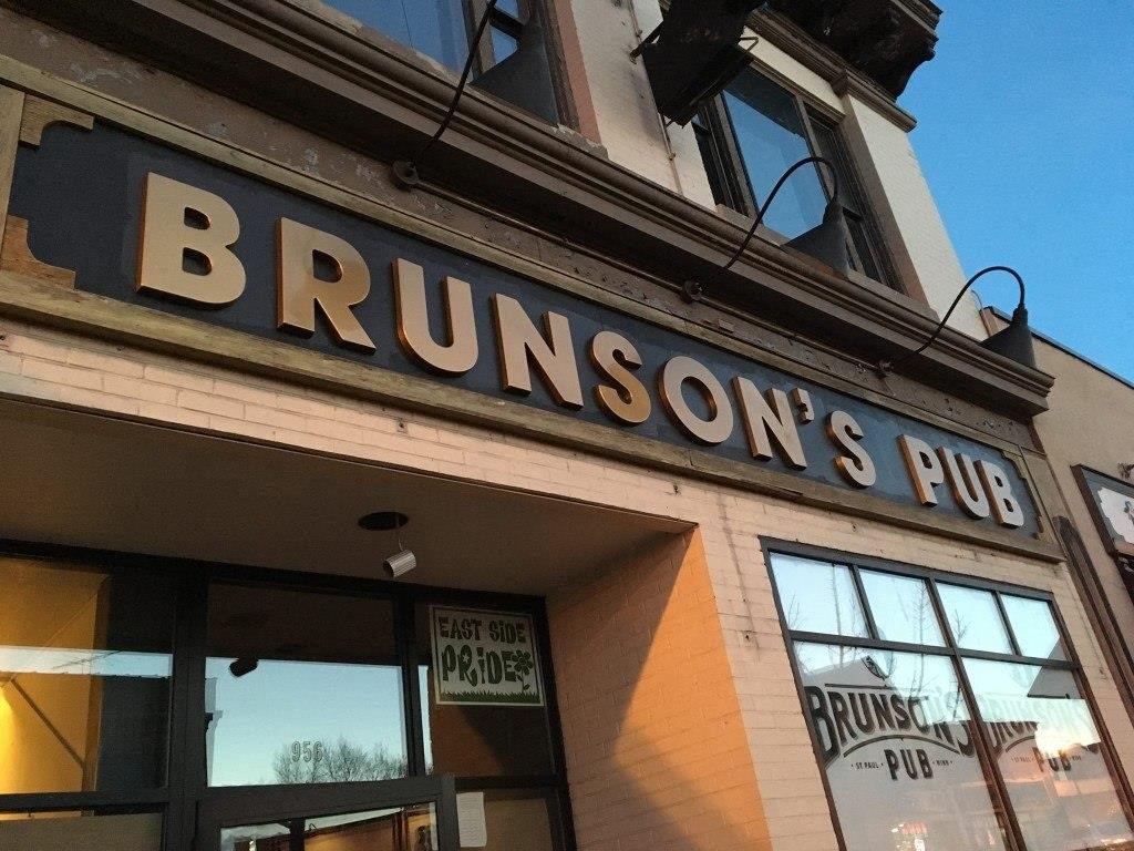 The front of a pub named Brunson's Pub is shown.