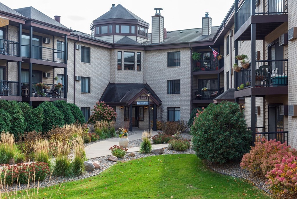 senior 55 plus living at Riverview Highlands in St Paul