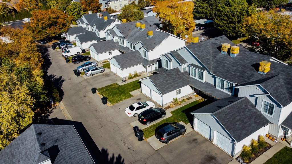 Mount Logan Townhomes