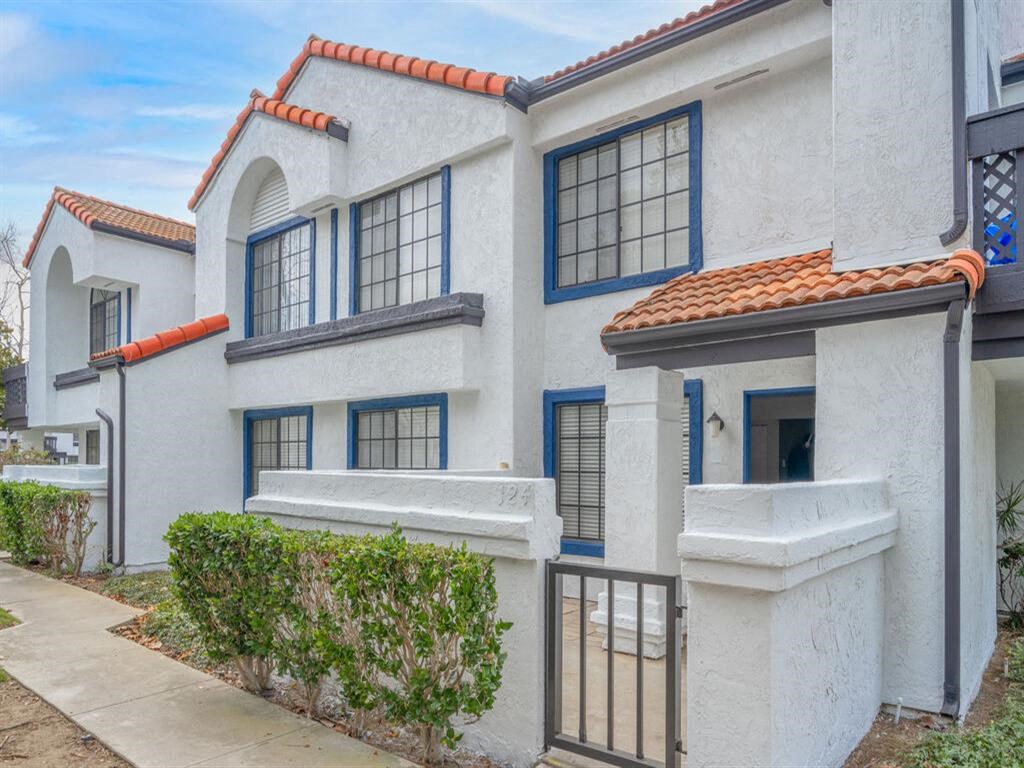 The Resort At Encinitas Luxury Apartment Homes, 1320 Via Terrassa