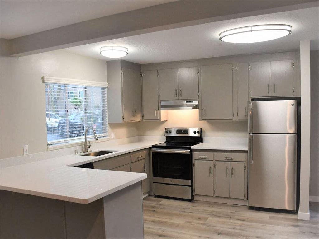 Trailhead Apartments At Tam Junction