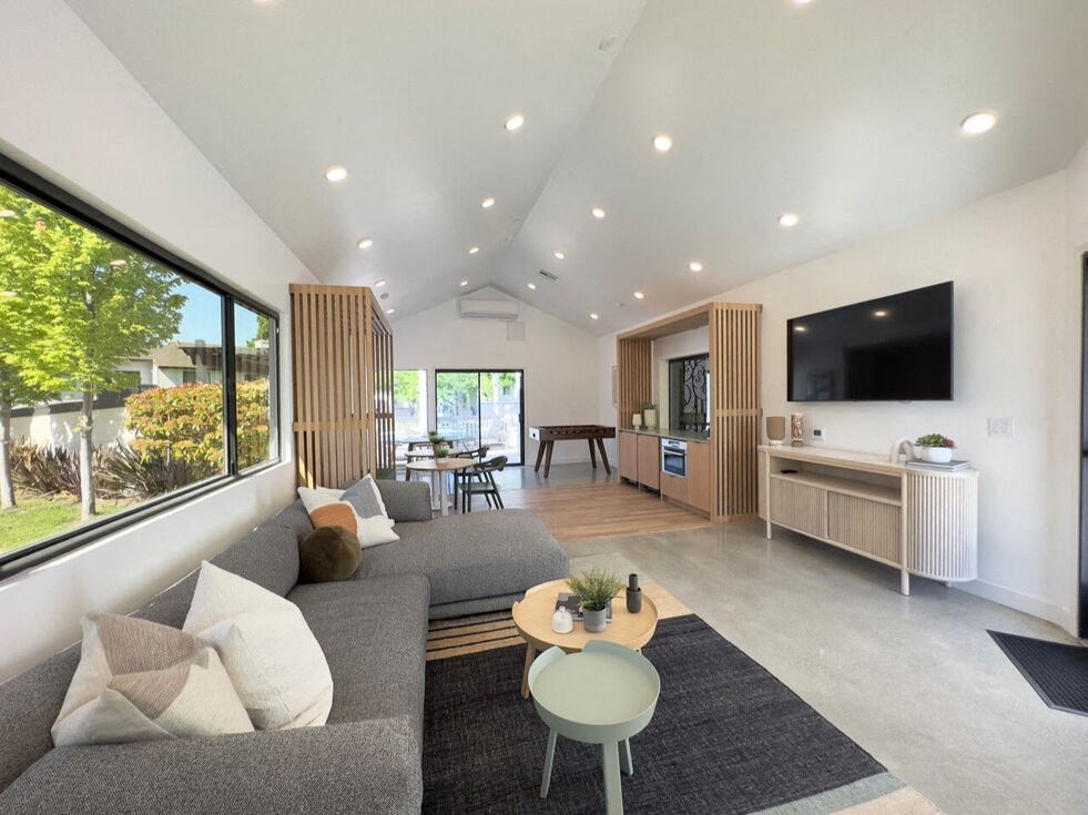 Living Room With TV at Diablo Vista, Livermore, CA, 94551