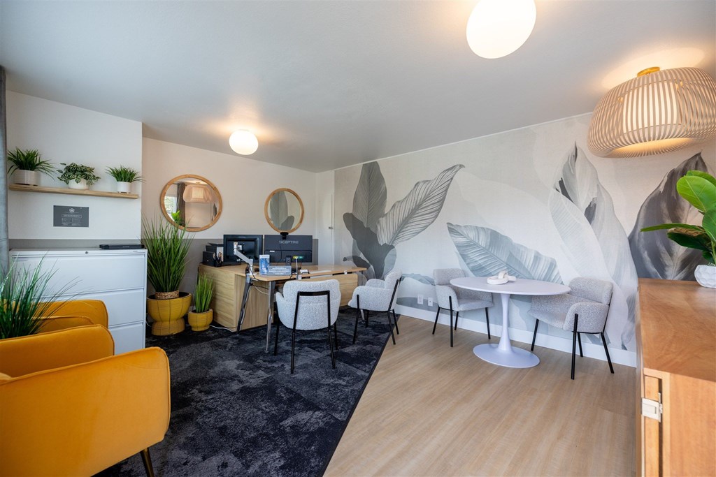 Living And Dining Area at Summerhill Place Apartments, Union City