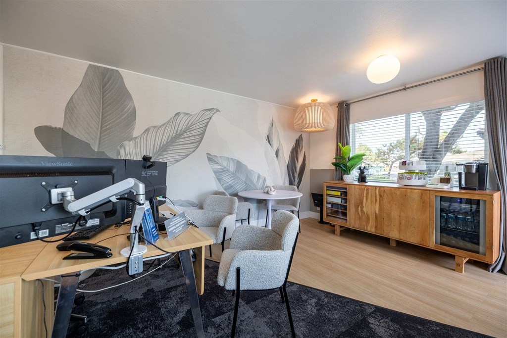 Leasing Office at Summerhill Place Apartments, Union City, 94587