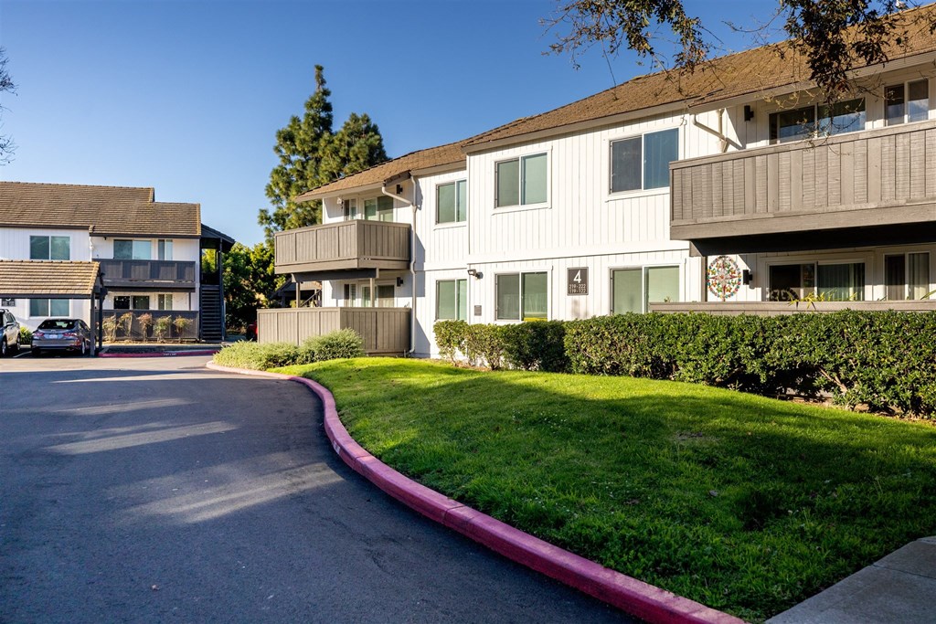 Driveway at Summerhill Place Apartments, California, 94587