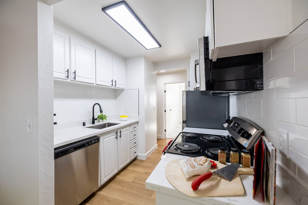 Cozy Kitchen Space at Sunnyvale Crossings Apartments, Sunnyvale, CA, 94087
