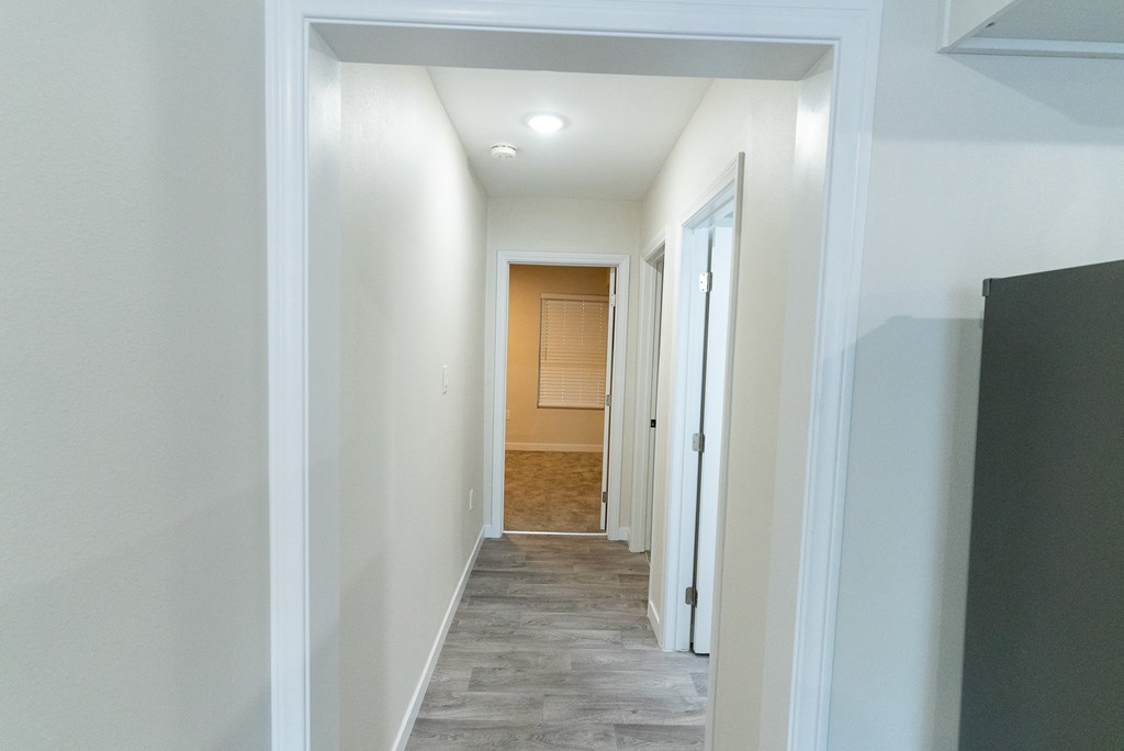  empty hallway at The Flats on Addison, Sherman Oaks