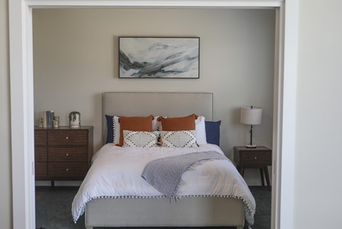 White Bedroom at 888 Fourth Street Apartments, LLC, Santa Rosa, 95404