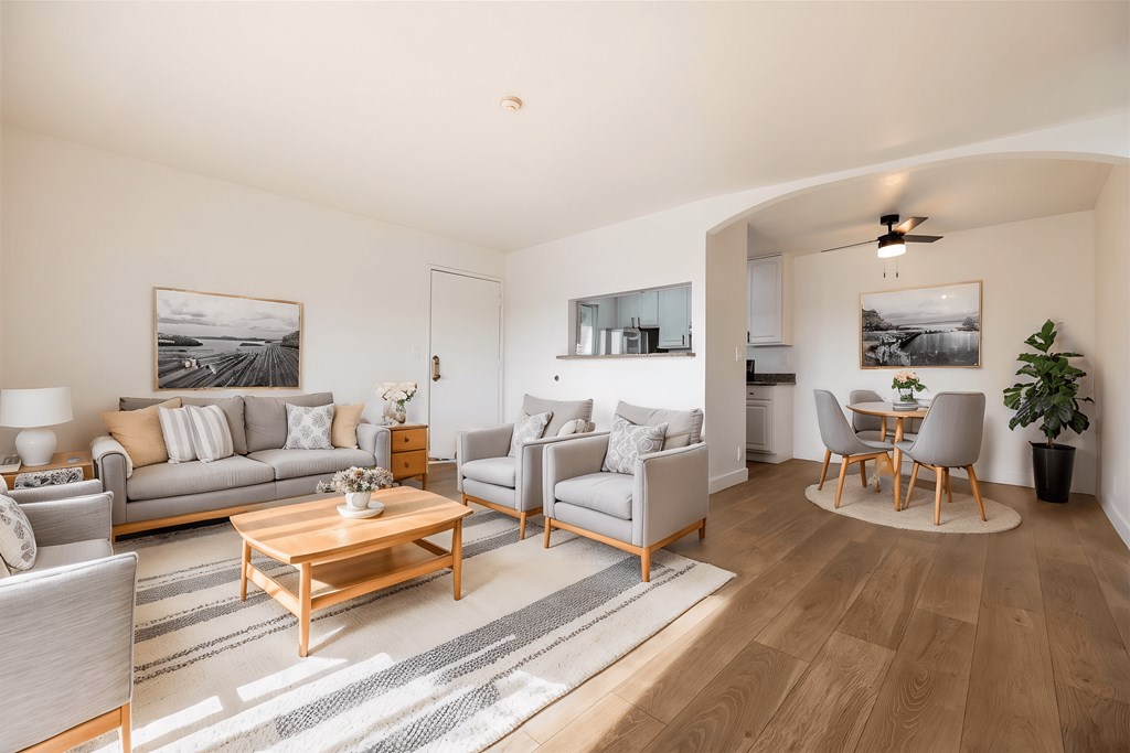 Spacious Living Room at Summerhill Place Apartments, Union City, 94587