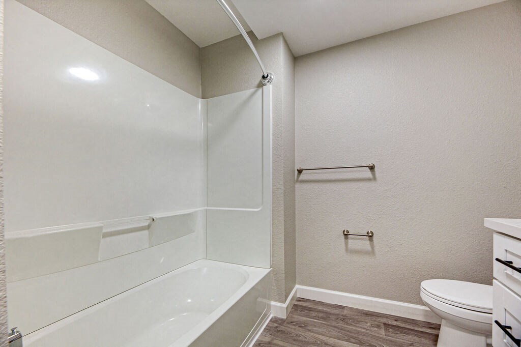 Bathtub at Citra Apartments LLC, California