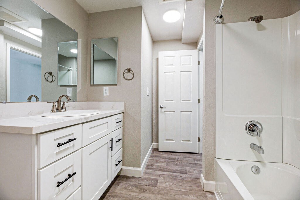 Bathroom With Bathtub at Citra Apartments LLC, San Diego, CA