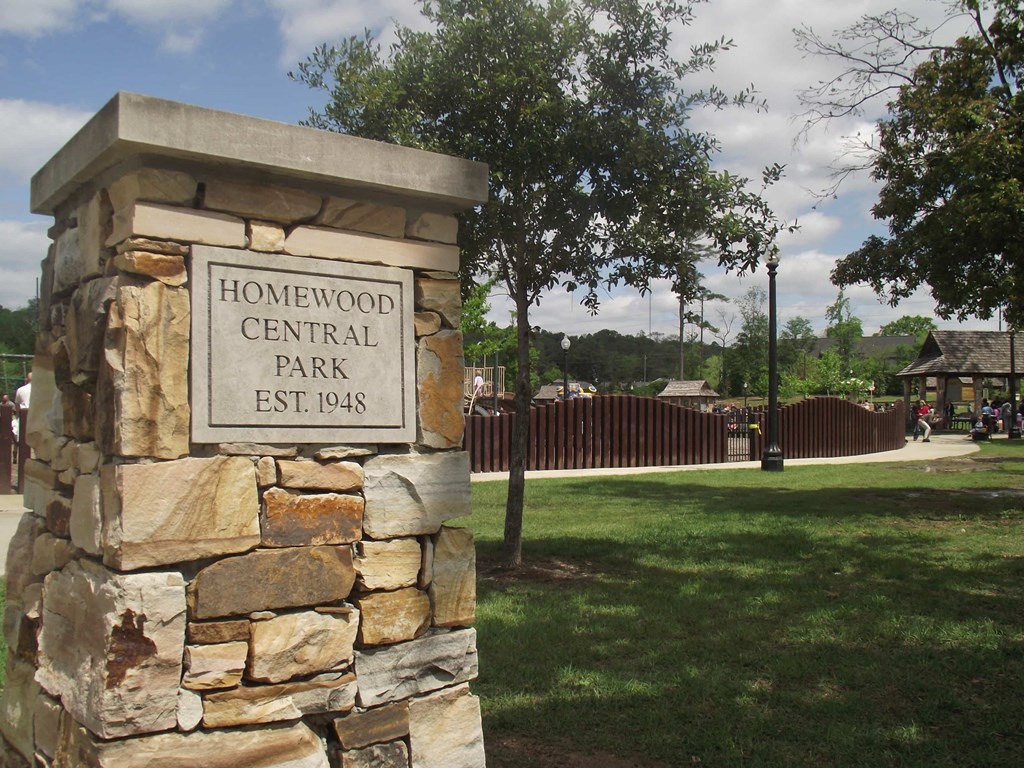 the sign for the homestead central park est 1915